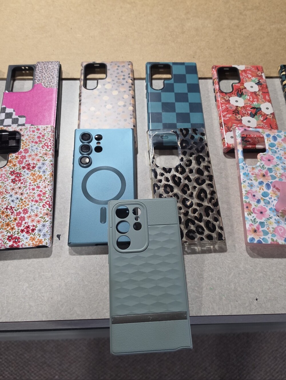 Lot Of 13 SAMSUNG S24 ULTRA cases And 1 Magnetic Wallet